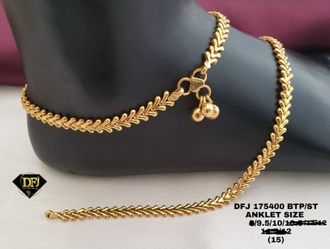 Gold Anklets Design, Gold Anklets Indian Bridal, Gold Payal Design, Gold Anklet Designs, Anklet Design, Mens Gold Chain Necklace, Silver Anklets Designs, Silver Payal, Toe Ring Designs