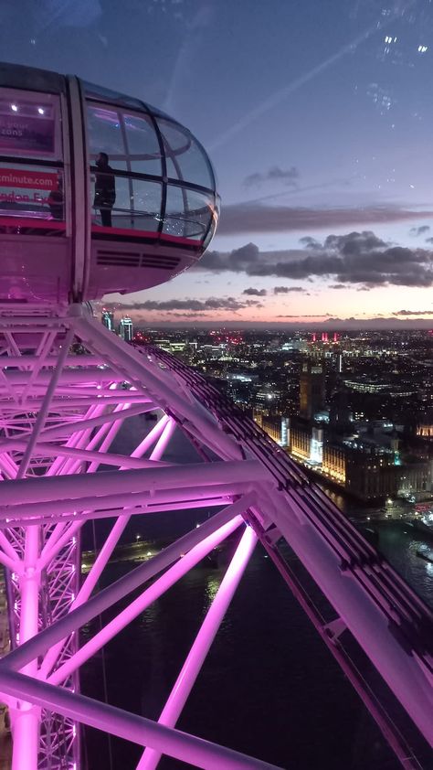 London Purple Aesthetic, London Eye Aesthetic Night, London Night Wallpaper, Night Aesthetic London, London At Night Aesthetic, London Eye Aesthetic, London Streets Aesthetic, London Eye Night, London Night Aesthetic