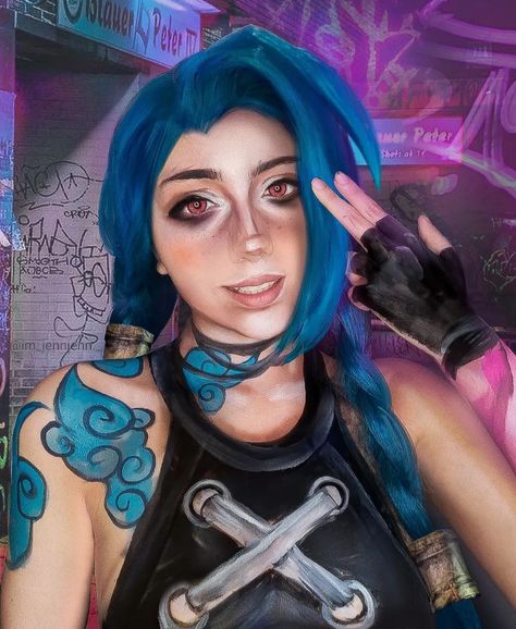 Jinx Cosplay Makeup, Jinx Makeup Tutorial, Jinx Makeup Arcane, Jinx Arcane Makeup, Jinx Makeup, Arcane Makeup, Vi Cosplay, Jinx Cosplay, Arcane Jinx