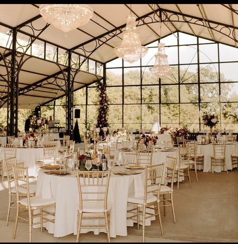 Oscar Style, Event Venue Design, Kansas City Wedding Venues, Modern Wedding Venue, Pavilion Wedding, Table Layout, Greenhouse Wedding, Event Tent, Kansas City Wedding