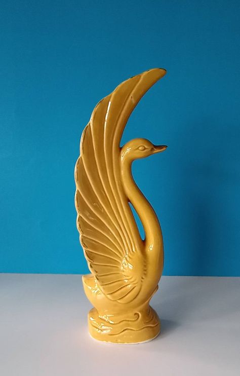 Swan Statue, 3d Tiskárna, Ceramic Swan, Green Room Decor, Historical Sculptures, Natural Wood Toys, Swan Planter, Swan Decor, Vintage Swan