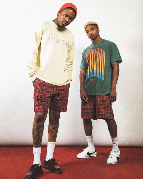 Rapper Outfit, Yg 4hunnid, Streetwear Photoshoot Ideas, Nike Cortez Outfit, Black Men Casual Style, Yg Rapper, Streetwear Photoshoot, Coast Fashion, West Coast Style