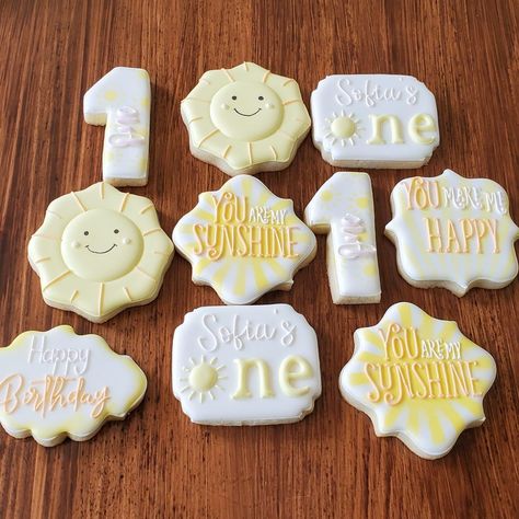 Birthday Photo Displays, Sunshine Cookies, Sunshine First Birthday, Sunshine Cake, Happy Sunshine, Sunshine Birthday, 1st Birthday Themes, Baptism Cake, Fancy Cookies