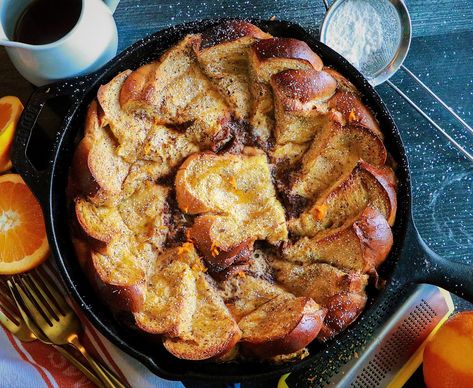 Skillet French Toast, Breakfast Bread Pudding, French Toast Bread Pudding, Skillet Bread, Baked French Toast, Brioche French Toast, Breakfast Bread, Bread Pudding Recipe, French Toast Bake