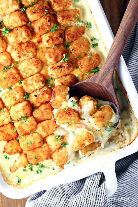 Tater Tot Chicken Pot Pie, Tot Recipes, Rice Casseroles, Comforting Casseroles, Best Chicken Pot Pie, Tater Tot Recipes, Yummy Casserole Recipes, Chicken Casseroles, Tator Tots