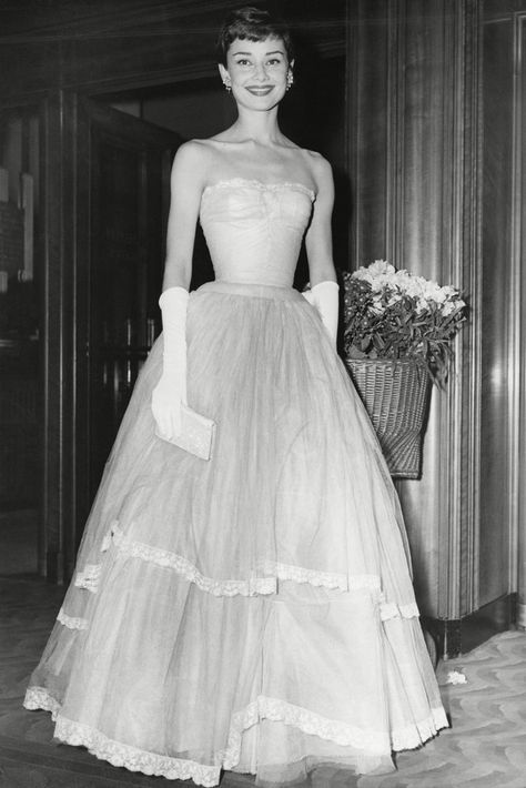 Audrey Hepburn,CELEBRITY Aubrey Hepburn, 88th Birthday, Audrey Hepburn Photos, Lady Like, Audrey Hepburn Style, Hepburn Style, Iconic Dresses, Fair Lady, Olivia Palermo