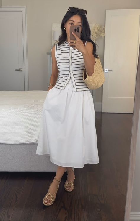 Clothes Color Combinations Woman Outfits, Femine Energy Outfit, Jw Convention Outfits, Christian Church Outfits, Christian Women Outfits, The Hamptons Fashion, Modest Club Outfits, Summer Church Outfits For Women, Summer Elegant Outfit