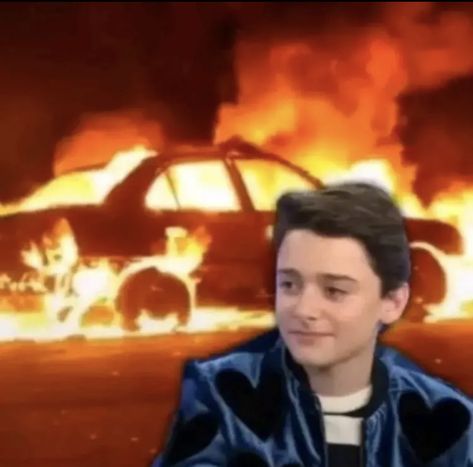 Fire Background Pfp Tiktok, Fire Background Pfp, Fire Cult, Fire Pfps, Fire Background, Tiktok Pfp, Marvel Drawings, Girl Drawing Sketches, Will Byers