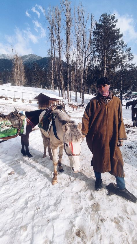 Kashmir snow ride winter Pahalgam Kashmir In Winter, Kashmir In Winter, Kashmir Snow, Pahalgam Kashmir, Vision Board, Horses