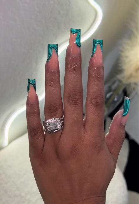 19 Bday, Chrome Nails Designs, Blue Acrylic Nails, Drip Nails, Classy Acrylic Nails, Short Square Acrylic Nails, Unique Acrylic Nails, Bling Acrylic Nails, Acrylic Nails Coffin Short