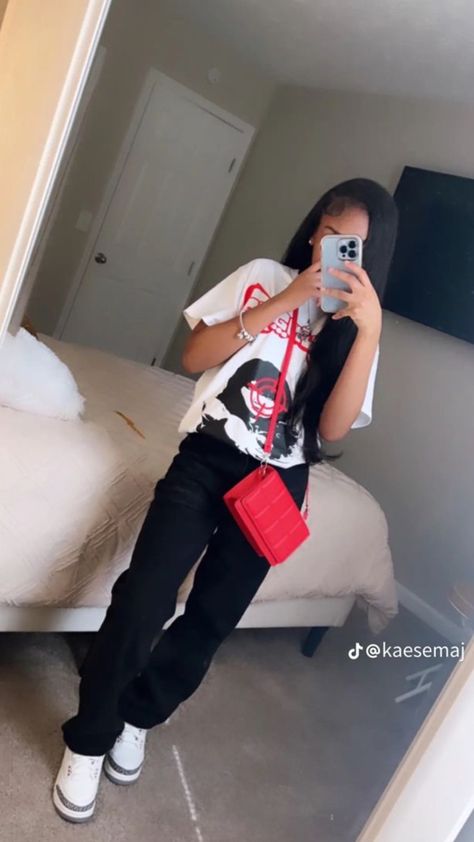 Stylish Outfits Cargo Pants, Ptso Ideas Outfits Black Women, Fire Red 3s Outfit Black Women, Fire Red 3s Outfit Girl, White Cement 3s Outfit, Allure Inspo Outfits, White Cement 3 Outfit Black Women, Lucky Green 3s Outfit Women, Back To School Fits Black Women