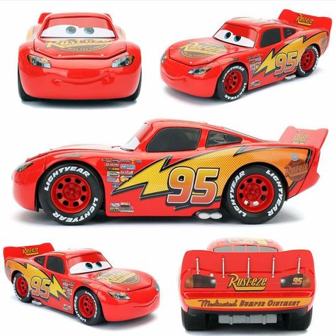 Lightning Mcqueen Front View, Lightning Mcqueen Costume, Cars Rayo Mcqueen, Flash Mcqueen, Disney Cars Wallpaper, Rolls Royce Car, Car Flash, Piñata Ideas, Wooden Toys Plans