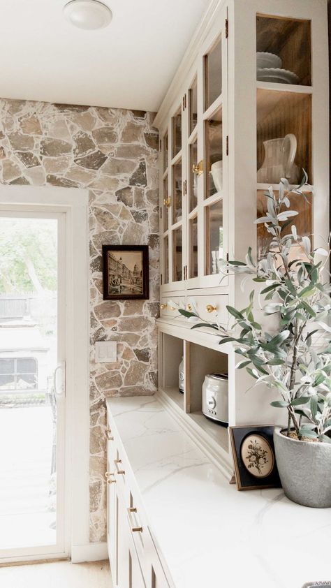 Zenia Olivares’s Instagram profile post: “✨DIY Faux stone wall for the WIN!✨ I can’t believe how good this turned out! For under $100 this boring back wall has been transformed…” Diy Faux Stone Wall, Taupe Kitchen, Faux Stone Walls, Faux Stone Panels, Cottage Interior, Stone Kitchen, Stone Walls, Stone Cottage, 3d Wall Panels