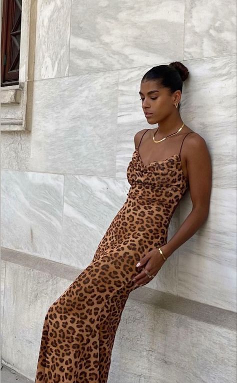 Leopard Dress Outfit, Leopard Print Fashion, Brazilian Style, Cheetah Dress, Elegant Maxi Dress, Leopard Dress, Leopard Print Dress, Outfit Summer, Elegant Dress