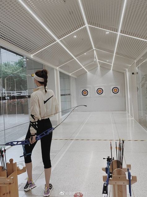 Archery Aesthetic, Archery Range, Archery Girl, Archery Bows, Vision Board Inspiration, Model Aesthetic, New Hobbies, Luxury Life, Archery