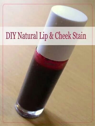 Look Lip Stain Diy, Natural Lip Stain, Clear Skin Detox, Lips Peeling, Diy Makeup Recipe, Lip And Cheek Stain, Homestead Skills, Beauty Diy Skincare, Lip Care Diy