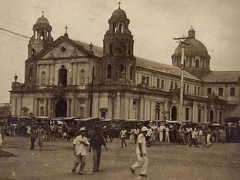 [QUIZ] Can You Guess These Manila Landmarks By Their Old Photos? http://www.filipiknow.net/quiz-famous-manila-landmarks-old-photos/ Quiapo Church Photography, Quiapo Church, Philippine Architecture, Philippines Culture, Rare Historical Photos, Filipino Culture, Stop Caring, Cityscape Art, Manila Philippines