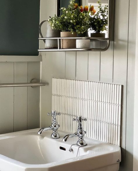 Tongue and groove panelling for bathrooms: ideas - Claire Douglas Styling Half Wall Panelling Bathroom, Half Panelled Walls Bathroom, Bathroom Tongue And Groove, Tongue And Groove Bathroom, Wood Panel Bathroom, Traditional Bathroom Tile, Panelled Walls, Dark Green Living Room, Tongue And Groove Walls