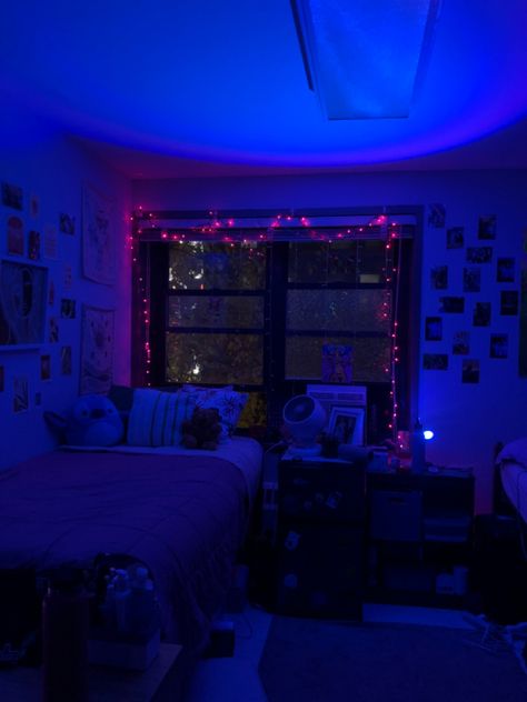 Back to school dorm decore vibes pink purple blue indie alternative 2022 fordham New York City Purple And Black Room, Purple And Blue Room, Purple Dorm Rooms, Purple Dorm, Blue Dorm, School Dorm, Fordham University, Black Room, Pink Purple Blue