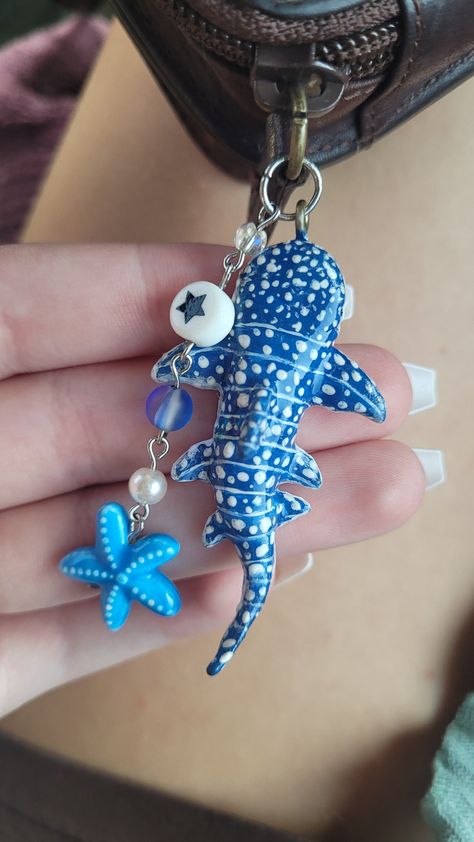 Beachy Keychain, Beachy Accessories, Tanah Liat, Kraf Diy, White Sea, Cute Clay, Clay Art Projects, Sea Creature, Diy Clay Crafts