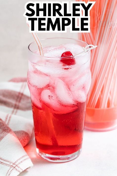 Non alcoholic Shirley Temple drink for kids in a tall glass with ice and title text overlay. Shirley Temple Recipe For Kids, Non Alcoholic Shirley Temple, Shirley Temple Drink For Kids, Alcoholic Shirley Temple, Shirley Temple Recipe, Limeade Drinks, Shirley Temple Drink, Red Drink, Gelato Recipe