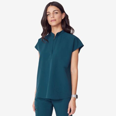 Medical Scrubs Aesthetic, Scrubs Aesthetic, Medical Shop, Hospital Scrubs, Black Figs, Jogging Style, Medical Scrubs Outfit, Filipino Fashion, Scrubs Outfit