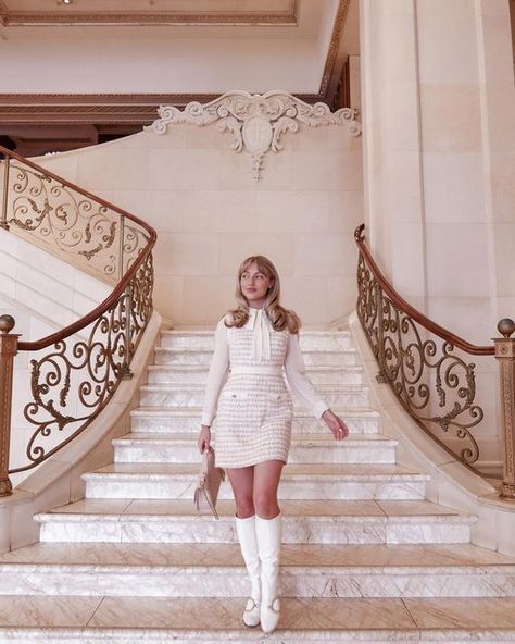 Freddy Cousin-Brown on Instagram: "I’d happily live out my days at The Plaza, champagne at noon and tea at four 🤍" Freddy Cousin Brown Outfit, Blonde Hair For Cool Skin Tones, Freddy My Love Outfits, Freddy Cousin Brown, Tweed Outfits, Freddy My Love, Christmas Dress Women, Rich Girl Aesthetic, Romantic Outfit