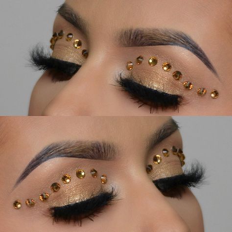 Cowgirl Makeup, Coachella Makeup, Coachella Inspiration, Rhinestone Makeup, Makeup Easy, Face Gems, Rhinestone Eyes, Halloween Makeup Easy, Inspired Makeup