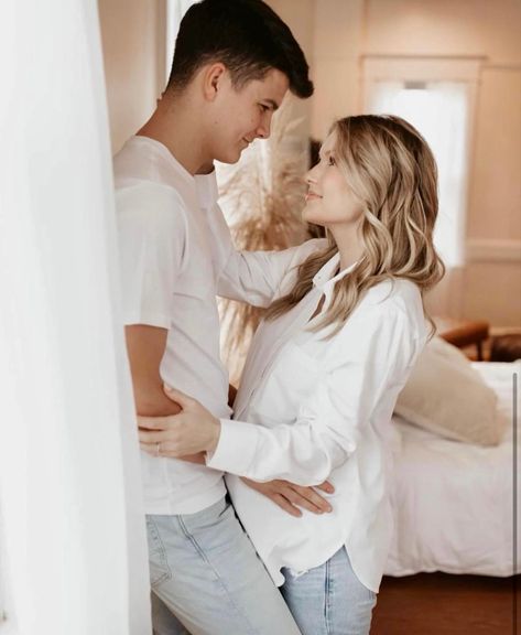 Katie Bates, Jinger Vuolo, Bates Family Blog, Greys Anatomy Derek, Jackson Instagram, Katie Clark, Christ Centered Marriage, Mal Descendants, Cute Family Photos