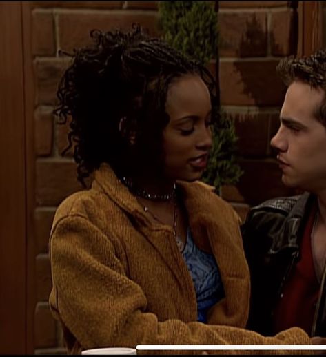 90s Early 2000s Fashion, Nanny Outfit, Black 90s Fashion, 90s Makeup Look, 90’s Outfits, 90s Inspired Outfits, Boy Meets Girl, Boy Meets World, Black Femininity