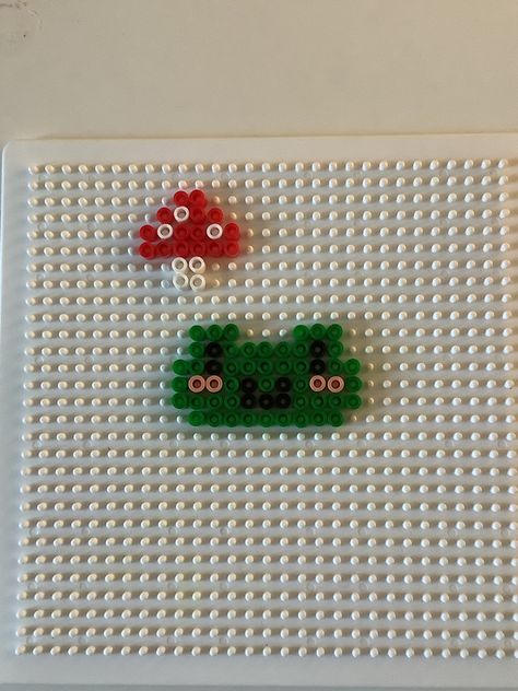 Cute Frog Pixel Art, Melt Beads Patterns, Easy Perler Bead Patterns, Diy Perler Bead Crafts, Hama Bead, Beads Ideas, Melty Beads, Diy Perler Beads, Melting Beads