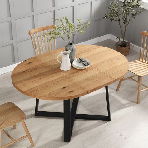 Dining Table With Metal Legs, Metal Leg Dining Table, Small Round Dining Table, Black Round Dining Table, Diner Table, Folding Dining Chairs, Oak Table Top, Table For Small Space, Small Dining Table