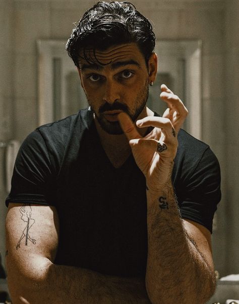 Taper Fade Short Hair, Handsome Italian Men, Mafia Boss, Michele Morrone, Scruffy Men, Italian Men, Photography Poses For Men, Most Beautiful Man, Poses For Men