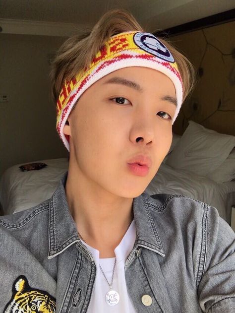 J-Hope Selca The Story, Bts