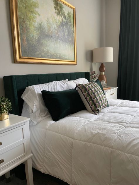 Modern meets vintage in this green velvet inspired bedroom Green Velvet Bedframe Bedroom Ideas, Velvet Green Bed Frame, Bedroom With Green Velvet Bed, Green Bed Frame Decor, Dark Green Headboard Bedroom Ideas, Green Bedframe Aesthetics, Dark Green Velvet Bed, Velvet Green Bed, Green Bed Frame Bedroom Ideas