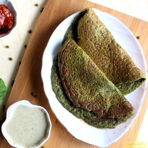 Chillas are healthy savory pancakes made with whole green gram sprouts, spinach, and some spices. * This article was originally published here Moong Sprouts, Savoury Pancakes, Green Gram, Savory Pancakes, Rich In Protein, Breakfast Options, Breakfast Recipes Easy, Easy Breakfast, Other Recipes