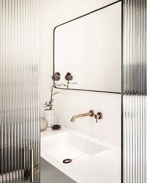 The material we're currently obsessing over? Textured glass. Here, discover ten fresh and inspiring ways to bring reeded and fluted glass into every room in your home. Black White Bathrooms, Reeded Glass, Bad Inspiration, Interior Minimalista, Bad Design, Flute Glass, Minimalist Bathroom, Glass Shower, Beautiful Bathrooms