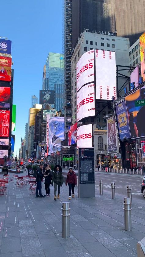 Times Square [Video] | New york city christmas, New york wallpaper, New york christmas Kota New York, New York City Christmas, Photo New York, New York Vibes, New York Wallpaper, New York City Vacation, York Wallpaper, Nyc Aesthetic, New York Cheesecake