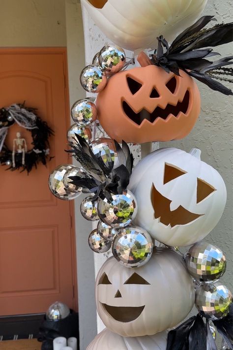 Cute Front Yard Halloween Decor, Boho Halloween Decor Outdoor, Front Porch Witch Decorations, Disco Halloween Decor, Haunted Disco, Disco Ball Halloween, Disco Ball Snowman, Iridescent Halloween, Halloween Decor Inspiration