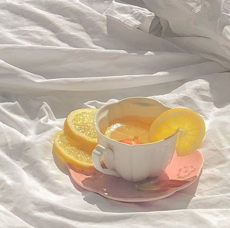 Tea With Lemon, Desserts Drawing, Still Life Pictures, Life Drawing Reference, Oil Painting Inspiration, Life Paint, Watercolor Subjects, Summer Painting, Still Life Photos