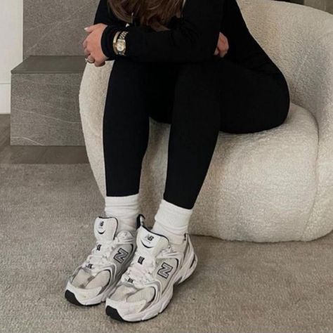 New Balance 530 trainers in white and grey

Worn... - Depop New Balance 530 Outfit, New Balance 530 Trainers, Streetwear Casual, Pretty Shoes, Work Outfit, Casual Chic, New Balance, Fall Outfits, Street Wear