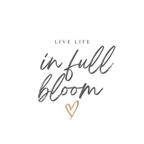 Wallpapers Celebrities, Change Quotes Positive, Quotes Aesthetics, Bloom Quotes, Live Life In Full Bloom, Aesthetics Vintage, Vintage Wallpapers, Pinterest Trends, Clever Captions For Instagram