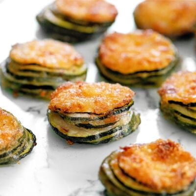 Zucchini Stacks, Keto Breadsticks, Zucchini Side Dish Recipes, Fried Veggies, Zucchini Parmesan, Zucchini Side Dishes, Savory Sides, Sympathy Messages, Parmesan Zucchini