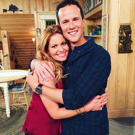 10 days left #FullerHouse @netflix @scottweinger #DJ&Steve Steve Full House, Dj And Steve, Dj Tanner Fuller House, Fuller House Dj, Candice Cameron Bure, Fuller House Cast, Scott Weinger, Full House Tv Show, Full House Cast