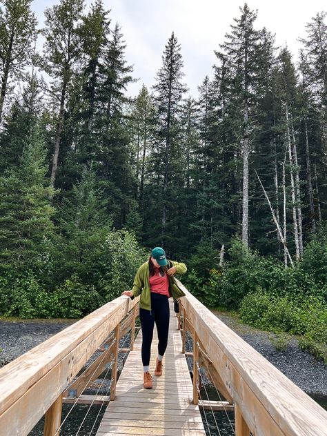 Fun hiking cool vibes summer in alaska anchorage bangs shoes thrifted outfit Alaska Hiking Outfit, Alaska Outfits Summer, Alaska Summer Outfits, Alaska Fits, Summer In Alaska, Alaska Hiking, Mountain Pics, Alaska Aesthetic, Alaska Outfits