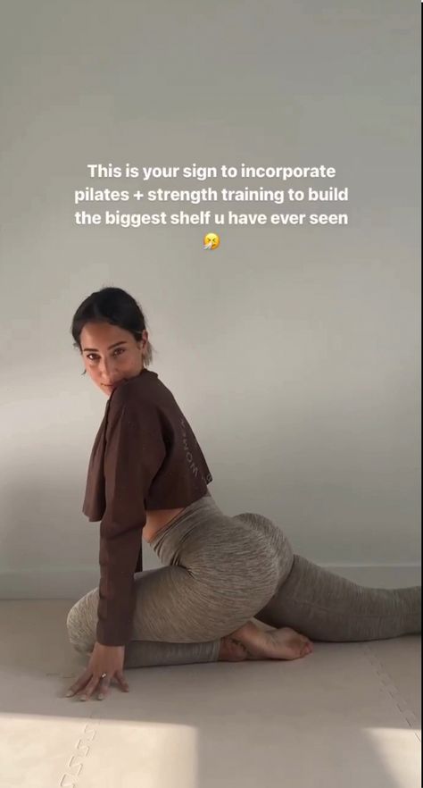 For many women, having strong and shapely glutes is a fitness goal worth pursuing. Not only do well-developed glutes contribute to an aesthetically pleasing physique, but they also play a crucial role in overall strength, stability, and athletic performance. In this article, we'll explore effective strategies and exercises to help women grow their glutes and achieve their desired sh...#Muscle #NutritionTips #Building #Enhancing #Training #FitLife #Fitness #FitnessTips #and #Strength #Wellness Grow Glutes, Glutes At Home, Workout Gym Routine, Glute Exercises, Fitness Goal, Leg And Glute Workout, Workout Without Gym, Body Workout Plan, Workout Plan Gym