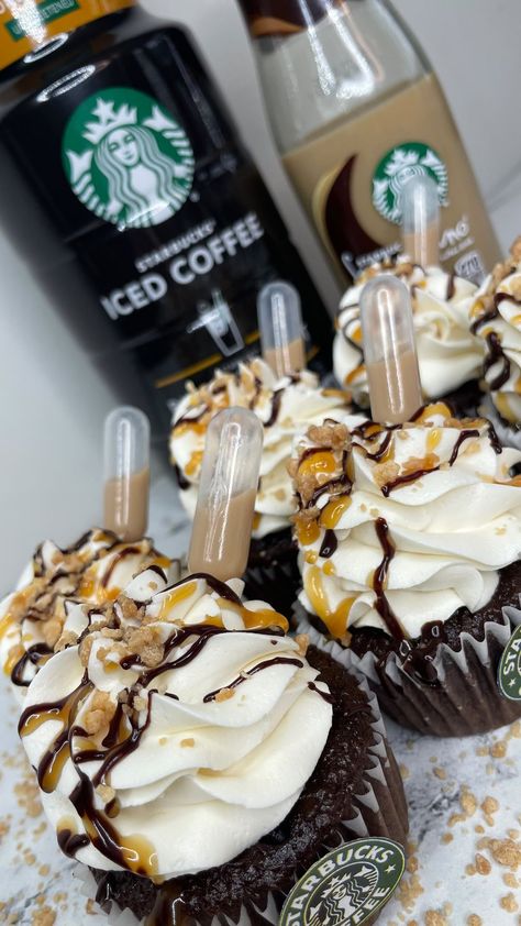 Starbucks Cupcakes Recipe, Caramel Frappe Cupcakes, Starbucks Cupcake Ideas, Coffee Themed Cupcakes, Starbucks Cupcake, Frappuccino Cupcakes, Cupcake Themes, Starbucks Cupcakes, Starbucks Flavors