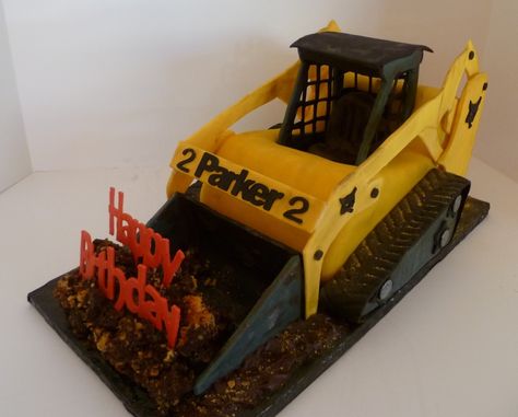 Skid Steer Bobcat A 3D cake made to celebrate my grandson's second birthday. He loves all construction equipment! This was carved from... Backhoe Cake, Bulldozer Cake, Digger Birthday Cake, Excavator Cake, Digger Cake, Construction Birthday Cake, Construction Cake, Cake Decorating With Fondant, Sculpted Cakes