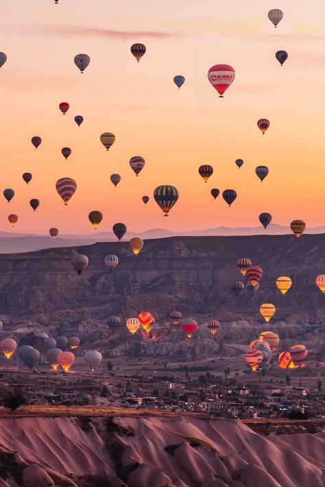 Top 9 Travel Destinations for 2019 – Golden Hour Girl Cappadocia Turkey, Wallpaper Tumblr, Photography Guide, Hot Air Balloons, Air Balloons, Beautiful Places In The World, Travel Instagram, Alam Yang Indah, Nature Aesthetic