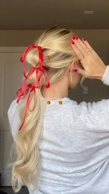 olivia nora on Instagram: "Bubble Bow Ponytail 🎀🎀 • • • #hairhowto #ponytailhairstyles #bubblebraid #updohairstyles" Track Hairstyles, Bow Ponytail, Rave Hair, Cabello Hair, Detangling Hair, Wooden Paddle, Comb Set, All Hairstyles, Daily Hairstyles